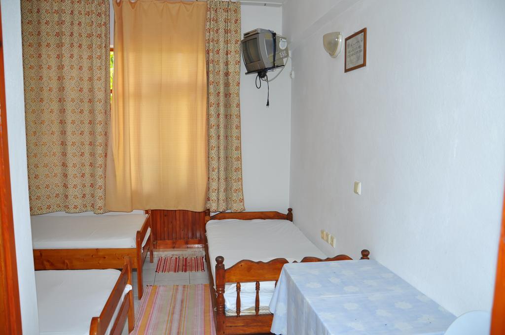 Keramos Pansiyon Finike Room photo