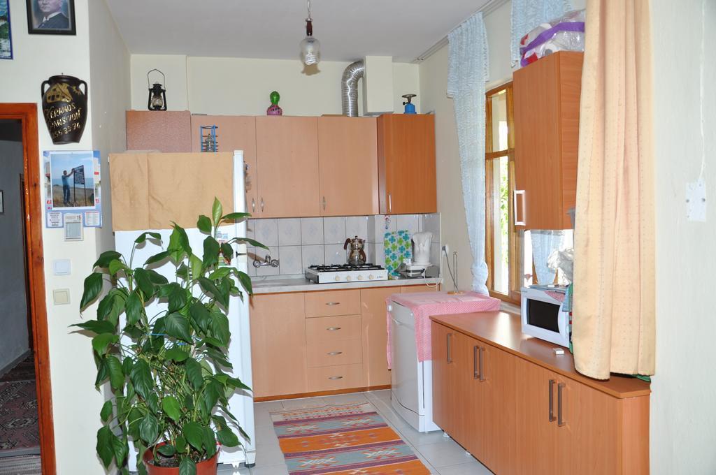Keramos Pansiyon Finike Exterior photo