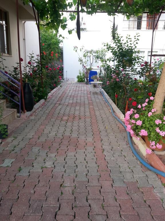 Keramos Pansiyon Finike Exterior photo