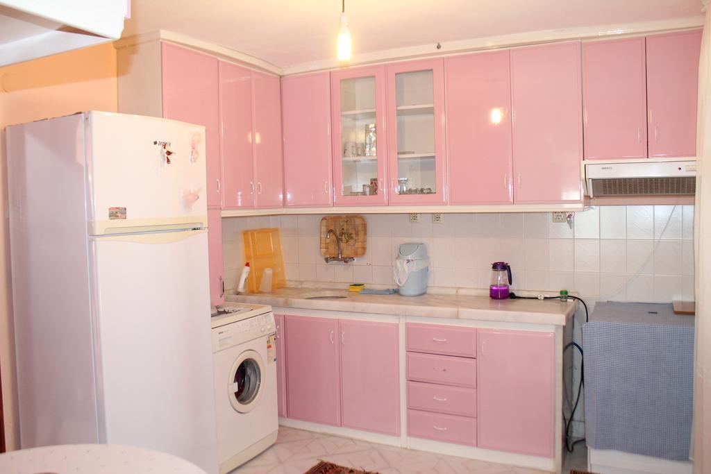 Keramos Pansiyon Finike Exterior photo